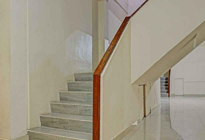 호텔 Pelangi Indah  Hostel