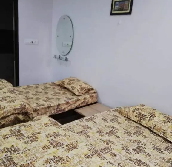 Om Trance Hostel