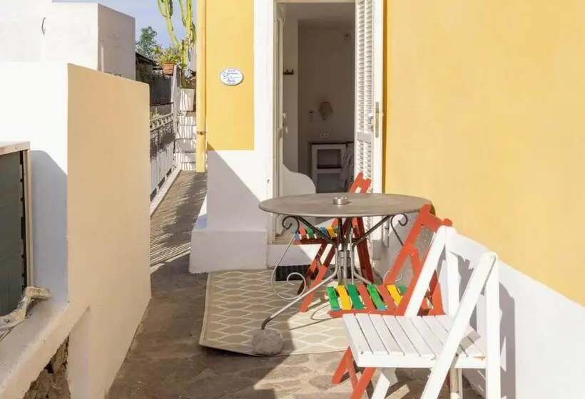 Hotiday Ponza Scogliera