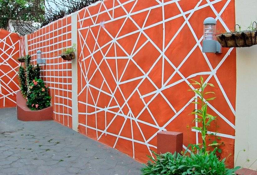 Alexander Plaza Hotel Ltd