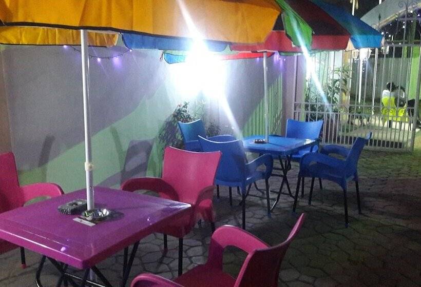 Alexander Plaza Hotel Ltd