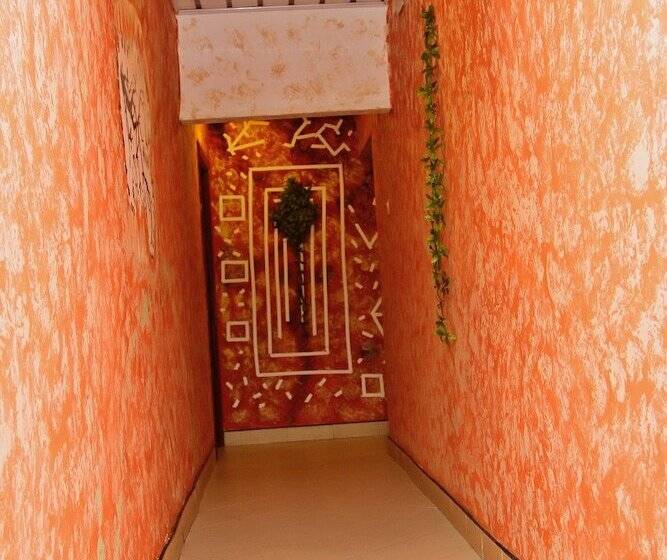 Alexander Plaza Hotel Ltd