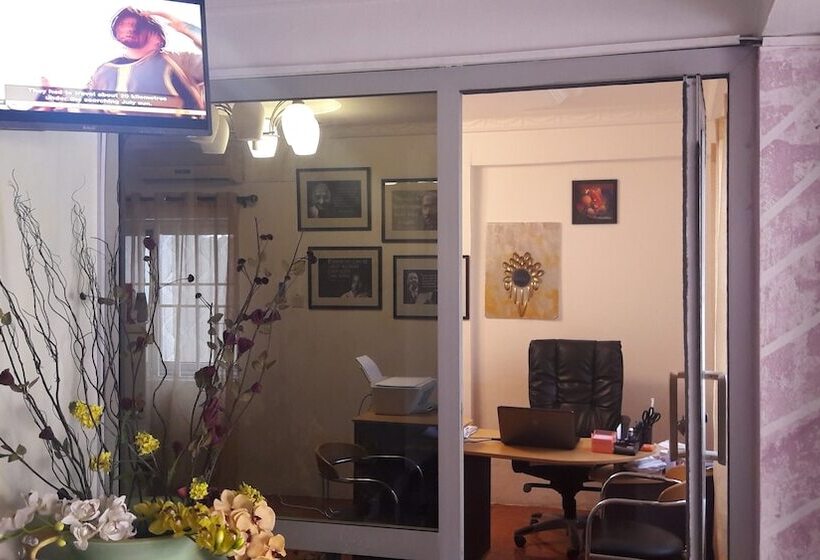 Alexander Plaza Hotel Ltd