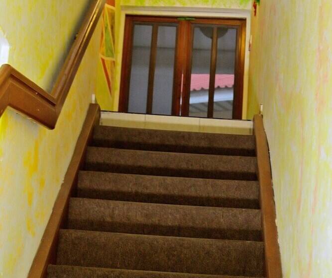 Alexander Plaza Hotel Ltd