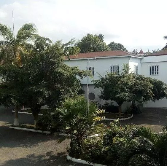 تختخواب و صبحانه Sea Shell Palms, Ocho Rios