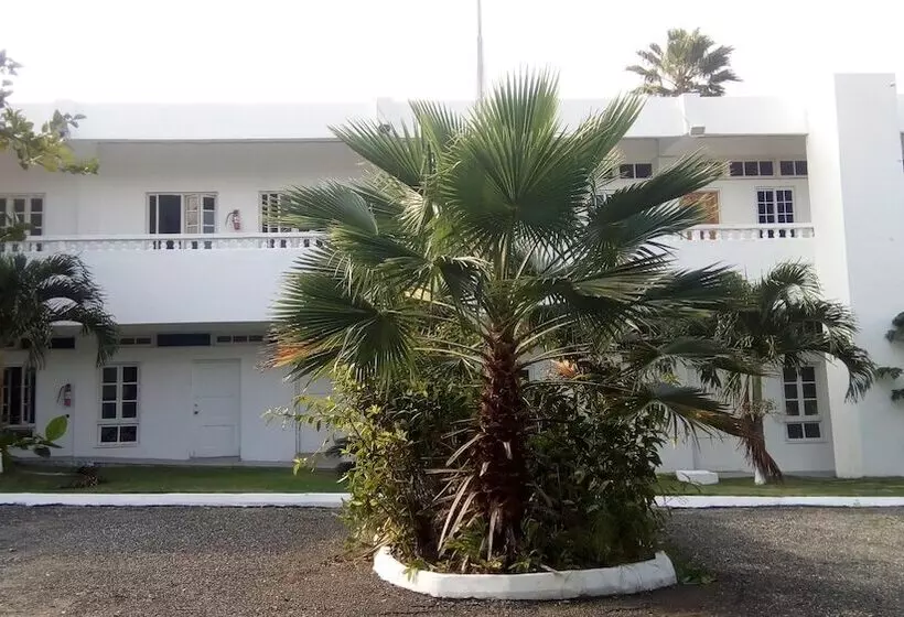 تختخواب و صبحانه Sea Shell Palms, Ocho Rios