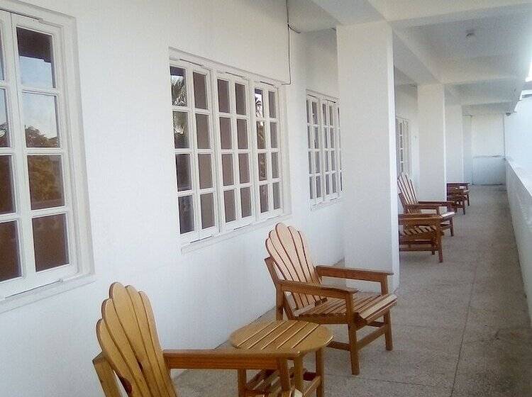 تختخواب و صبحانه Sea Shell Palms, Ocho Rios