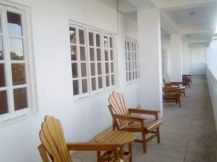 تختخواب و صبحانه Sea Shell Palms, Ocho Rios