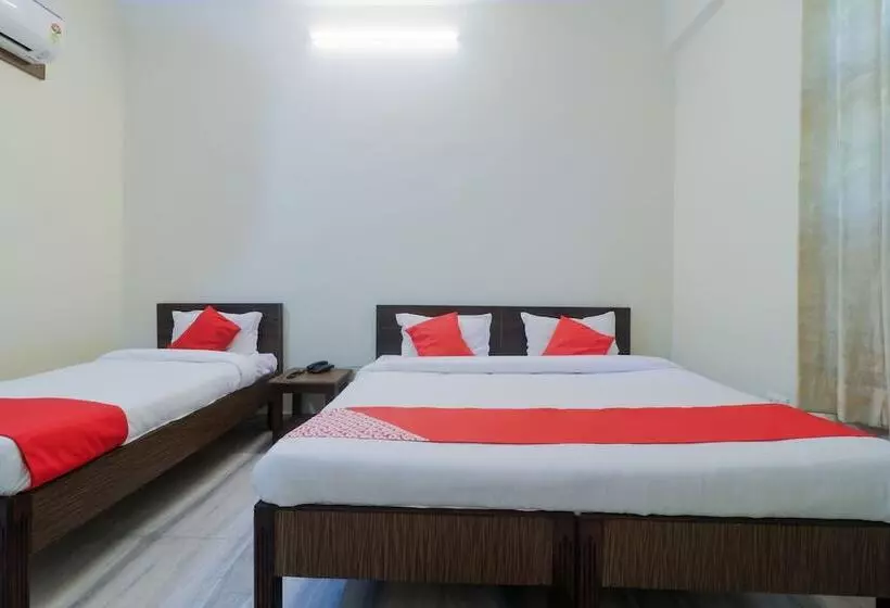 Oyo 24535 Hotel Payas