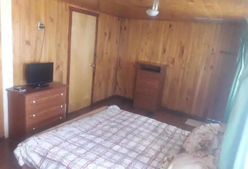 پانسیون Hostal Rayen
