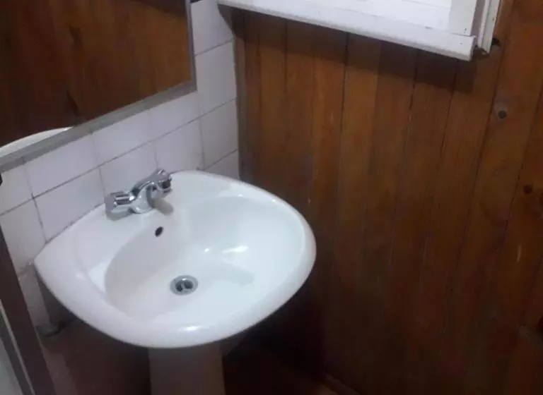 پانسیون Hostal Rayen
