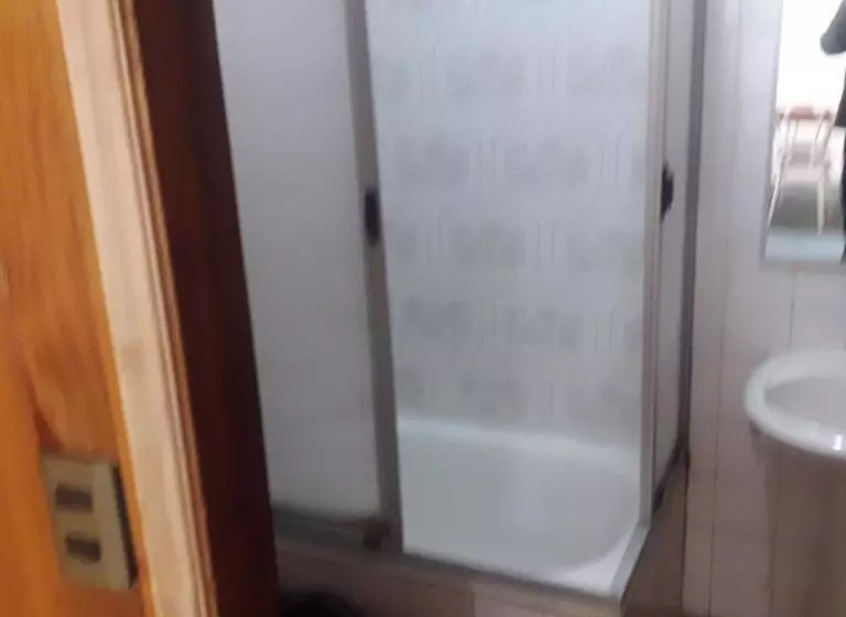 پانسیون Hostal Rayen