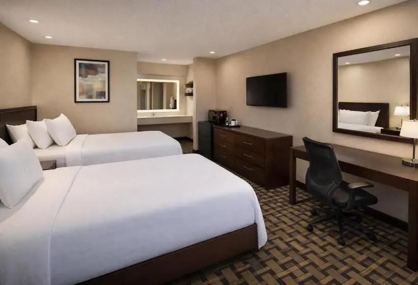 ホテル Spring Place Inn & Suites