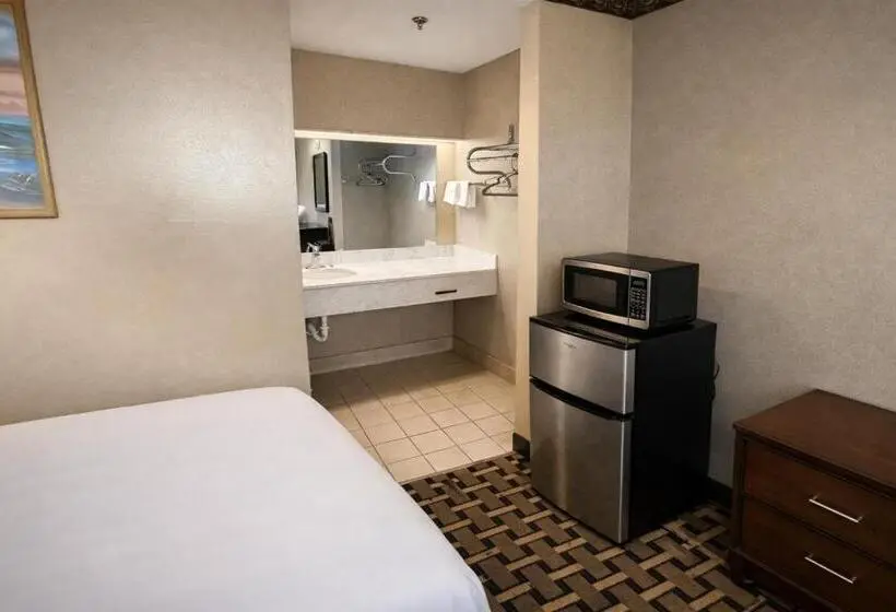 ホテル Spring Place Inn & Suites