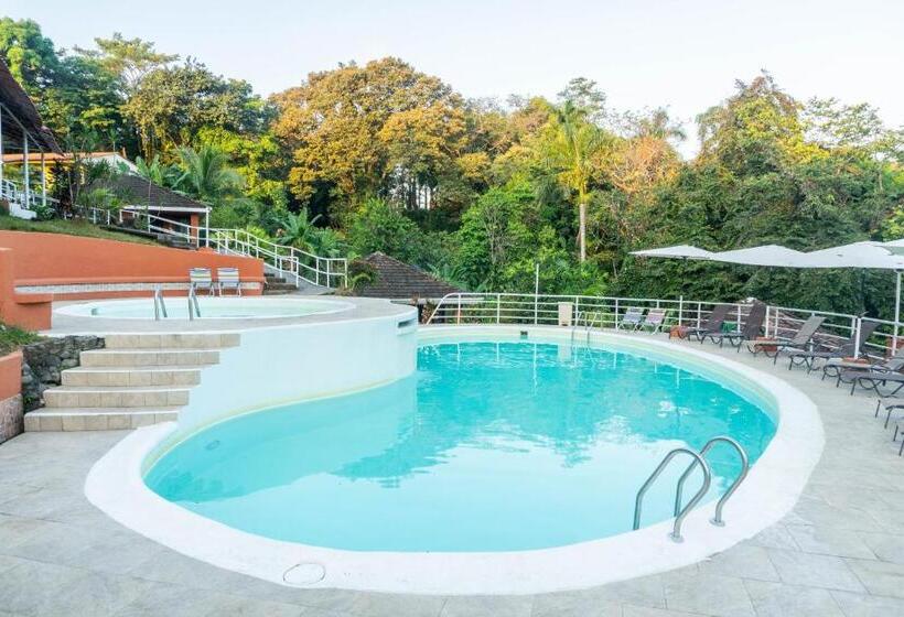 هتل Bongo Adults Only