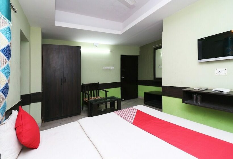 Hotel Capital O 16872 Chakra Nayan Tara