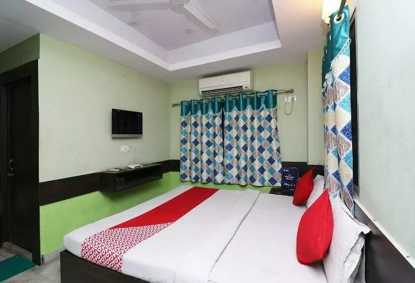 ホテル Capital O 16872 Chakra Nayan Tara