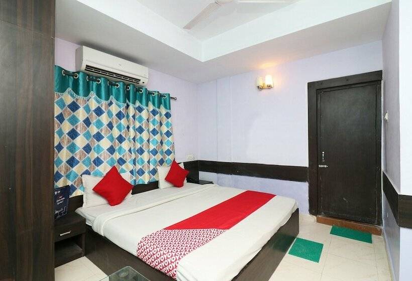 Hotel Capital O 16872 Chakra Nayan Tara