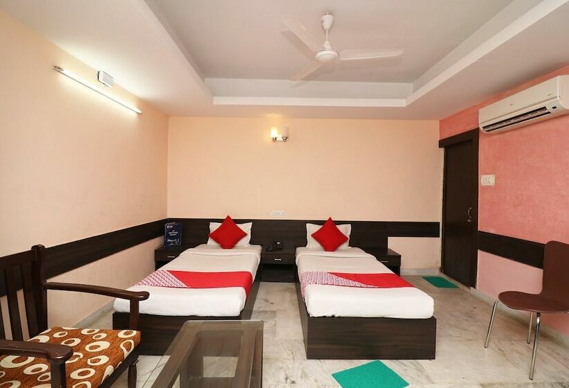 Hotel Capital O 16872 Chakra Nayan Tara