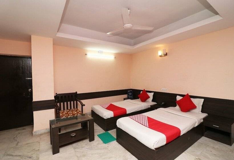 Hotel Capital O 16872 Chakra Nayan Tara