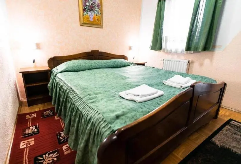 پانسیون Vema House