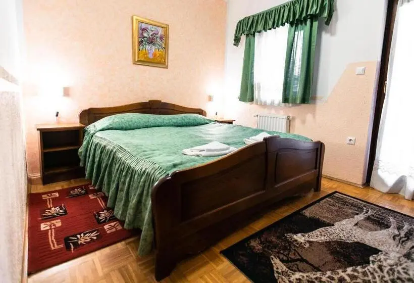 پانسیون Vema House