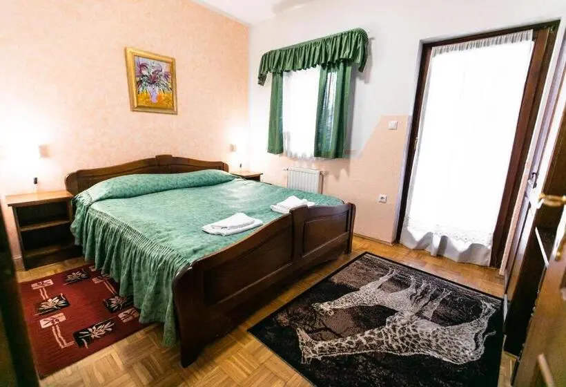 پانسیون Vema House