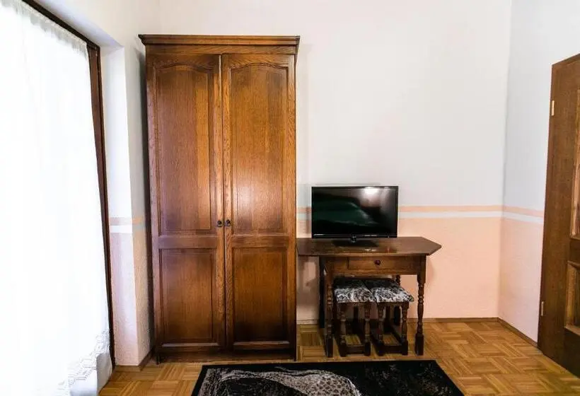 پانسیون Vema House