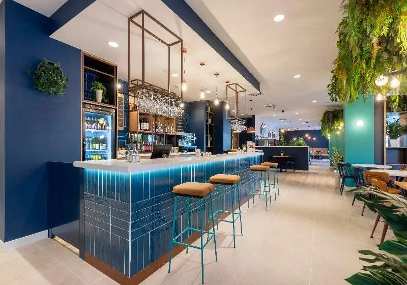 Hotelli Travelodge Bilbao Sestao