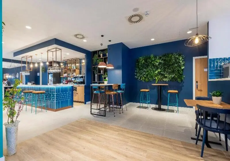 Hotelli Travelodge Bilbao Sestao