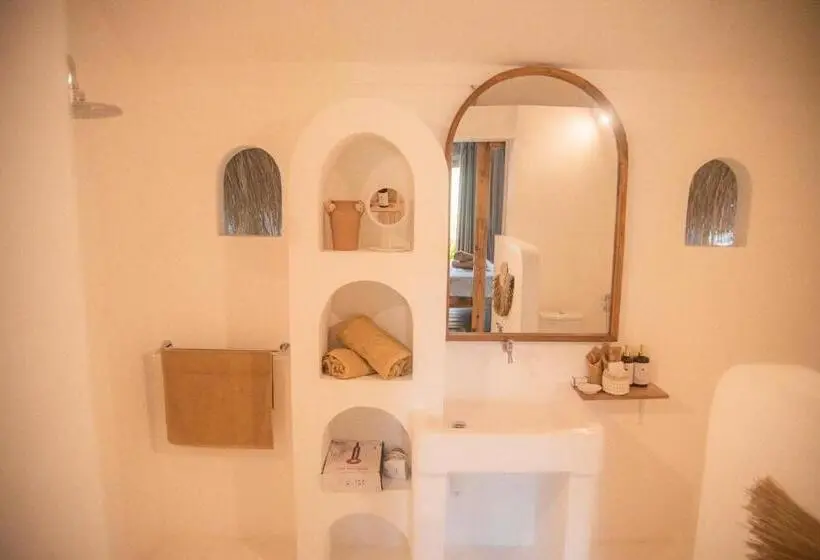 Les Vagues   Hotel Villa & Beach Club   Gili Air