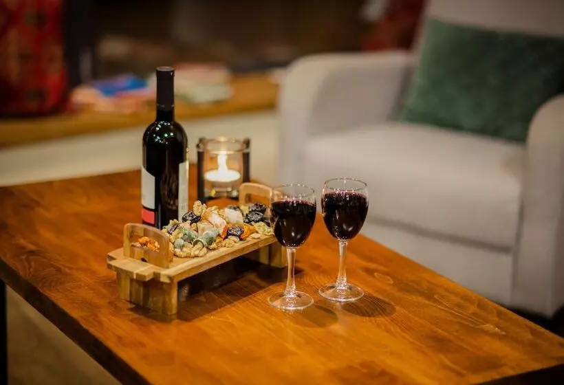 هتل Chalet Mestia