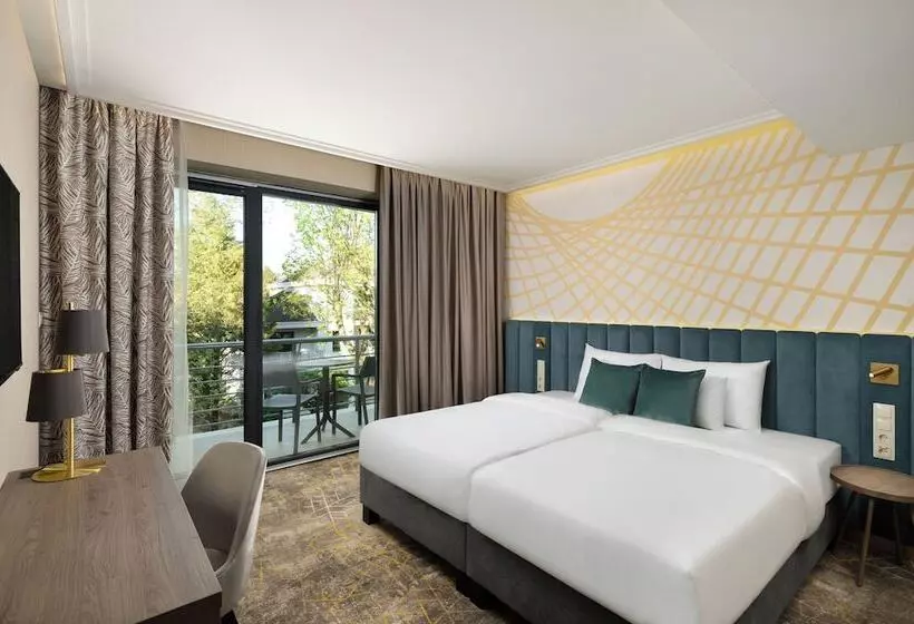 ホテル Kenese Bay Garden Resort & Conference