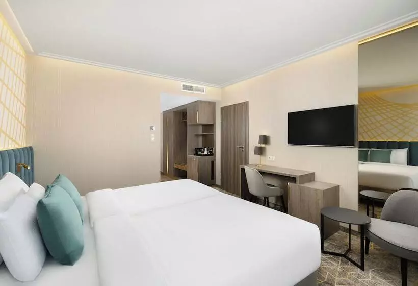 ホテル Kenese Bay Garden Resort & Conference