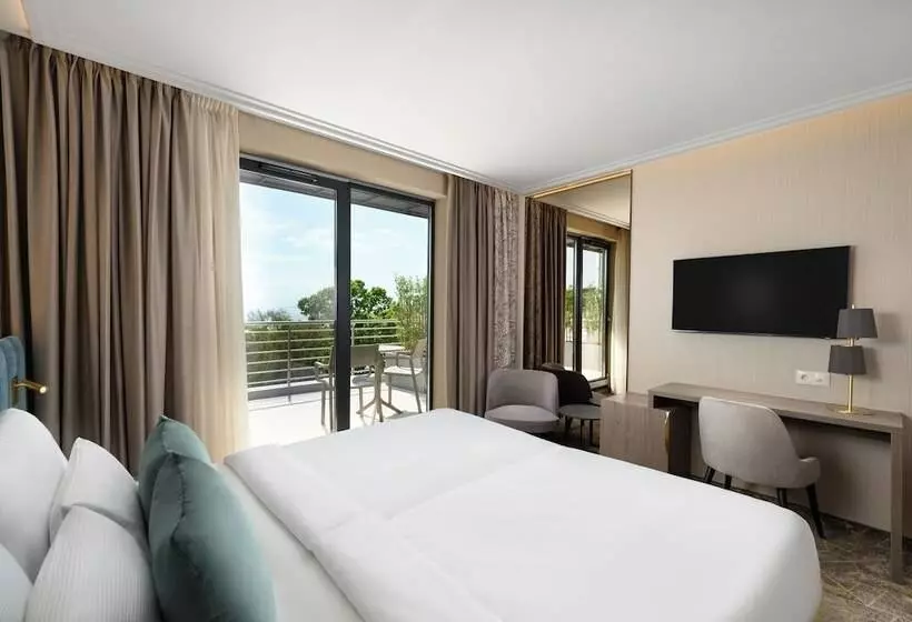 ホテル Kenese Bay Garden Resort & Conference