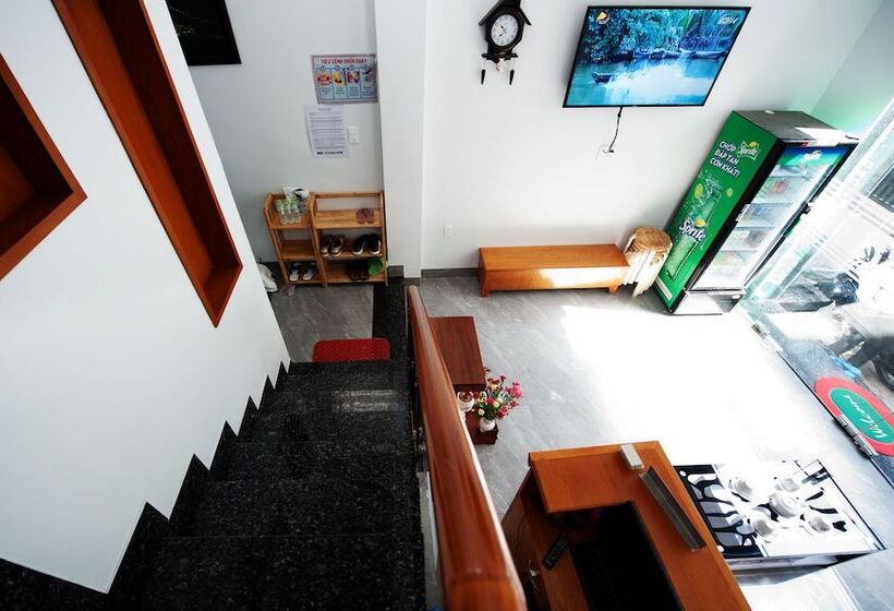 هتل The White House