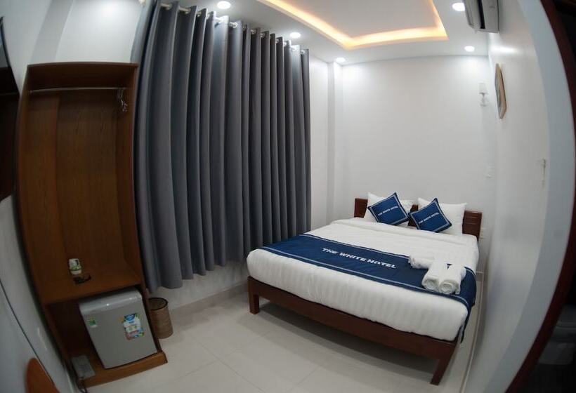 هتل The White House