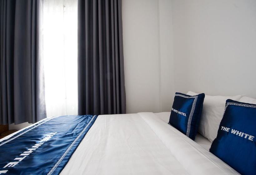 هتل The White House