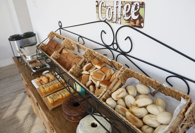 Pension Pousada Conca Di Mare   Restaurante   Pé Na Areia Com Serviço De Praia