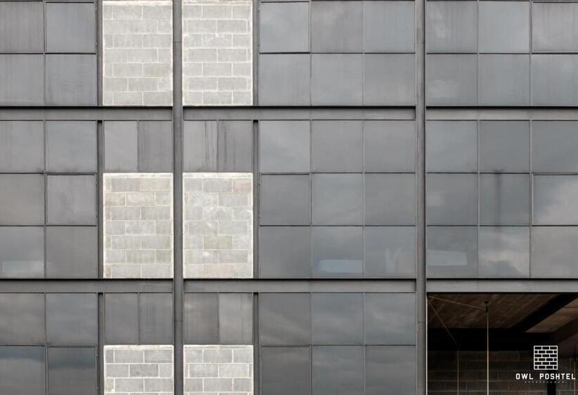 호텔 Owl Poshtel Kanchanaburi