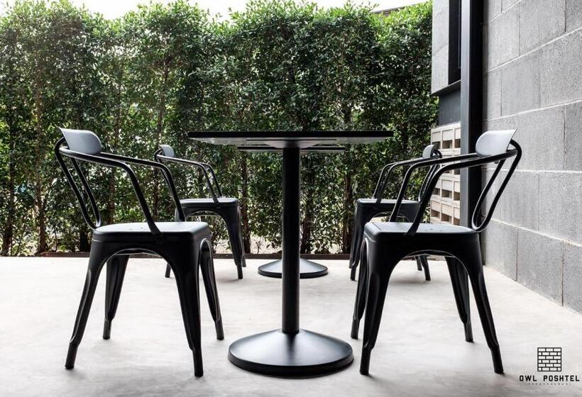 호텔 Owl Poshtel Kanchanaburi