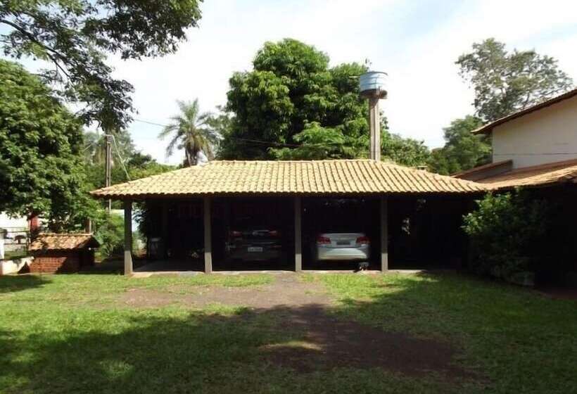 پانسیون Pousada Golden Cataratas