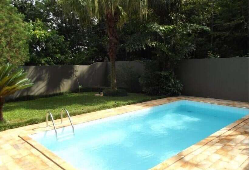 پانسیون Pousada Golden Cataratas