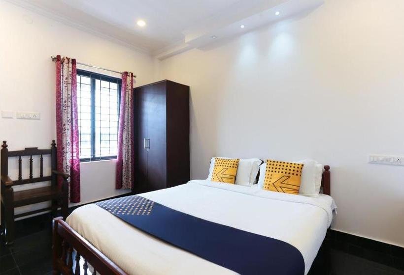 فندق Spot On 23106 Vattekad Tourist Home