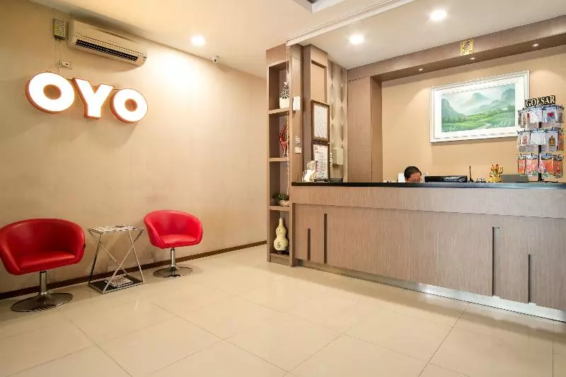 ホテル Oyo 279 Deli Residence