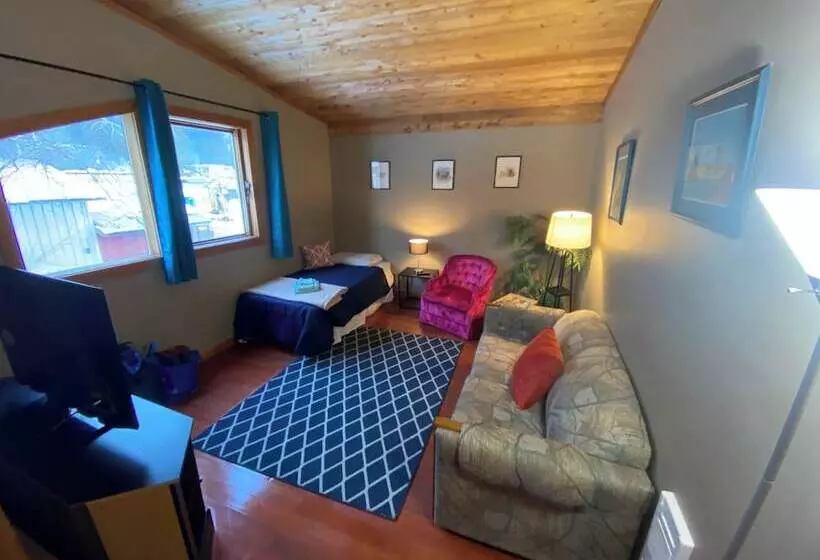 Historic Hotel Bayview