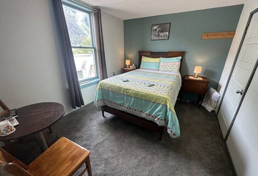 Historic Hotel Bayview