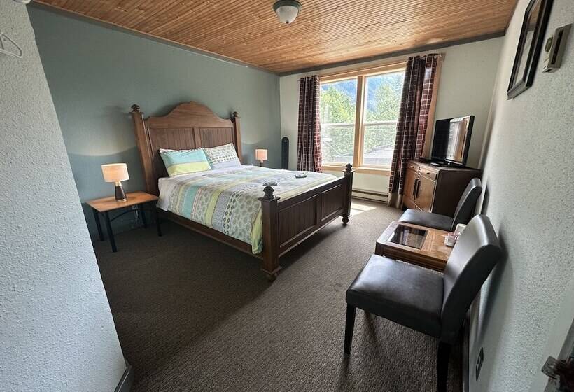 Historic Hotel Bayview