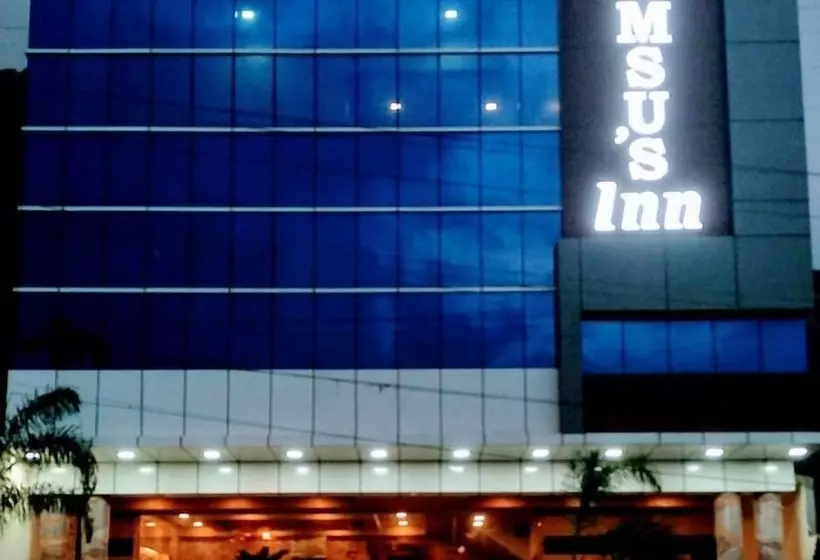 ホテル Shamsu S Inn