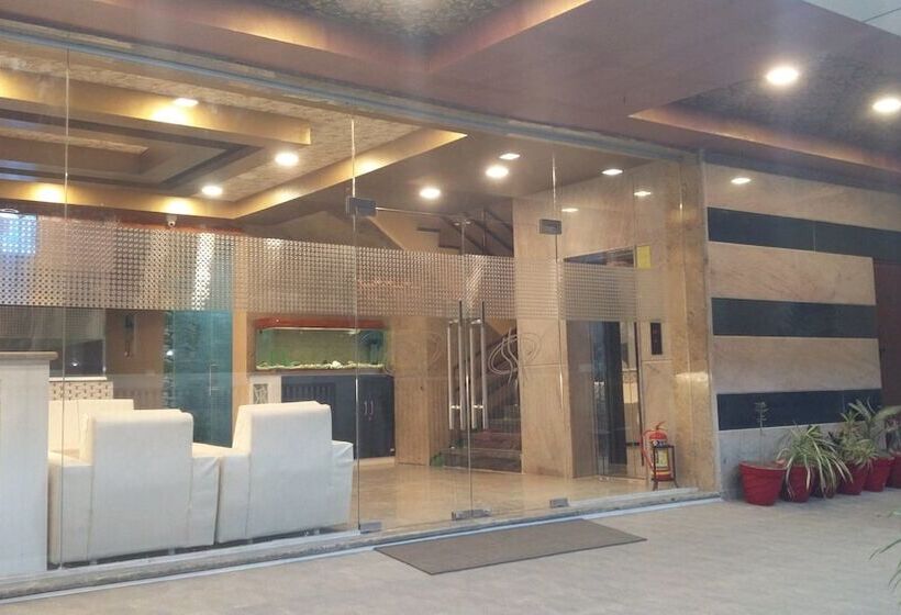 Hotelli Shamsu S Inn